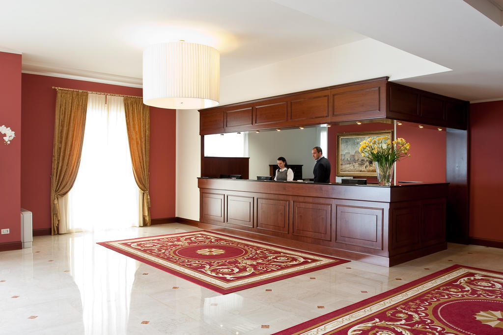 Hotel Maxim Анцола-делл'Емілія Екстер'єр фото