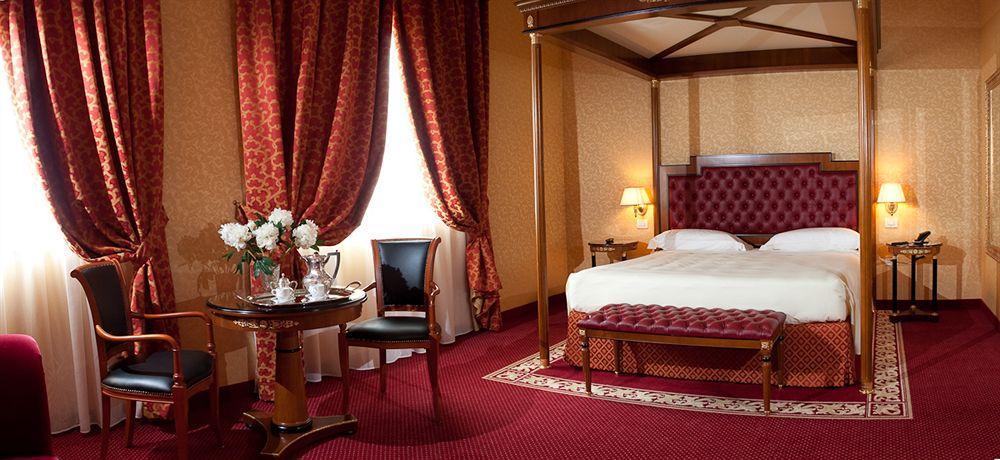 Hotel Maxim Анцола-делл'Емілія Екстер'єр фото